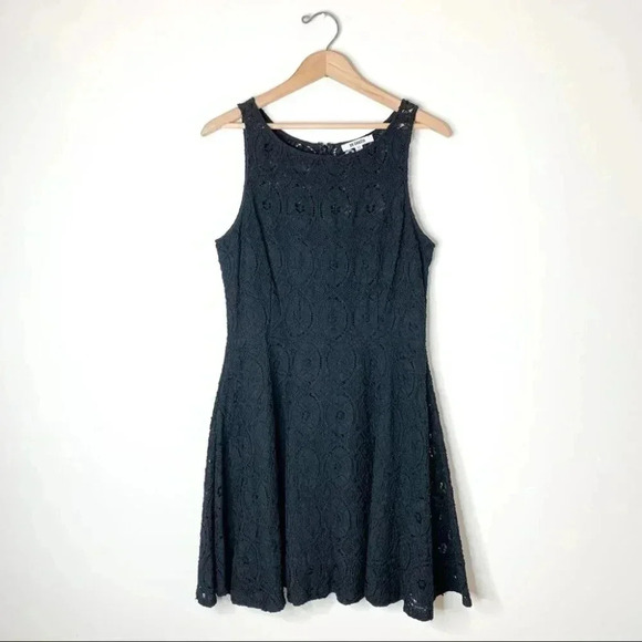 Anthropologie BB Dakota Renley Mini Dress Lace Fit & Flare Black Lace Size 10 - Picture 4 of 16
